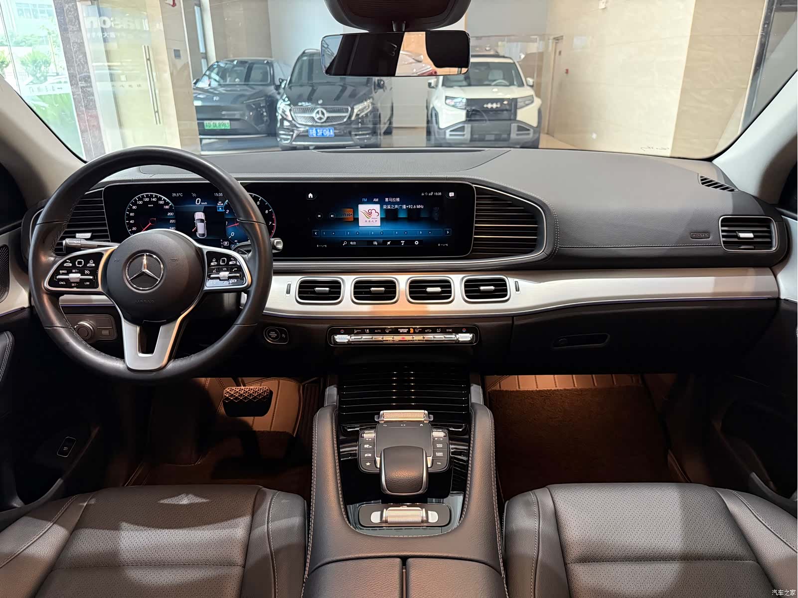Mercedes-Benz GLE, 2023 15