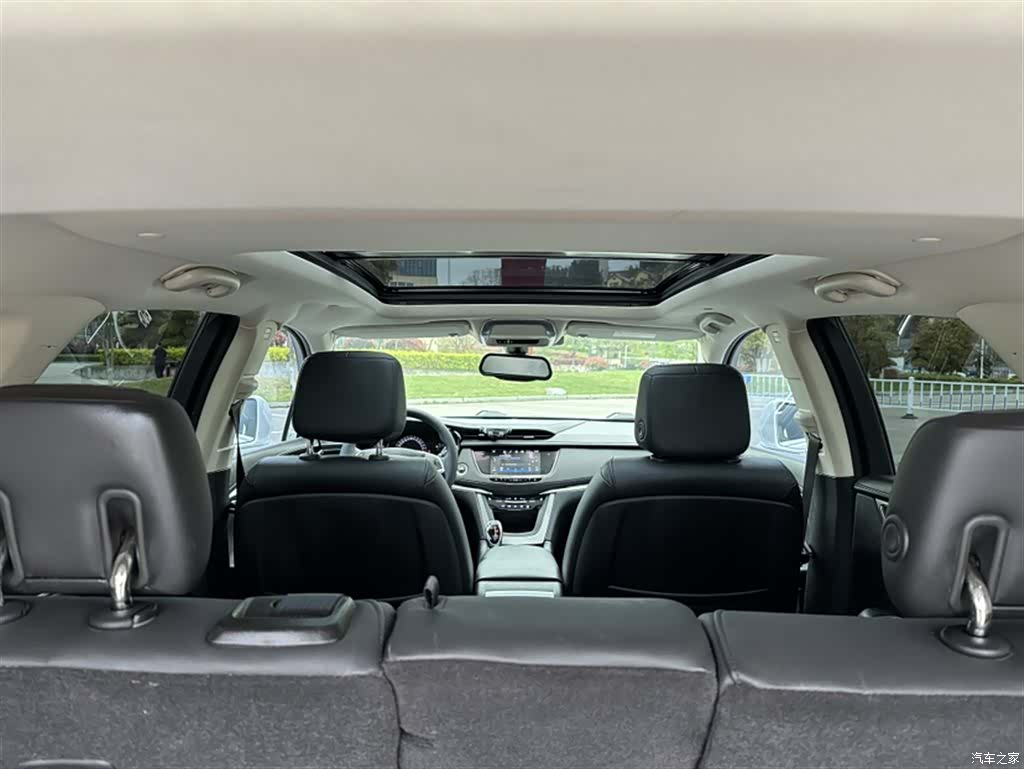 Cadillac XT5, 2017 13