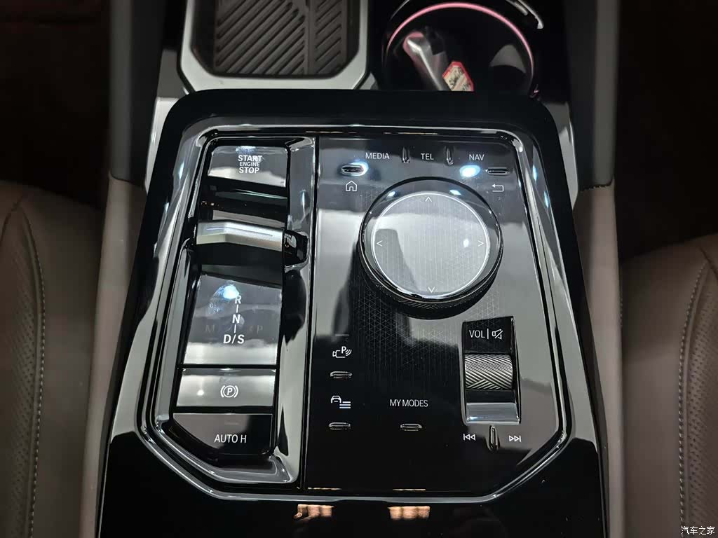 BMW 5 Series, 2024 12