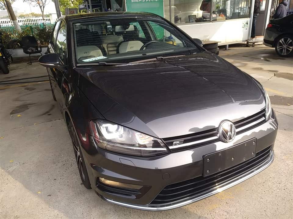 Volkswagen golf