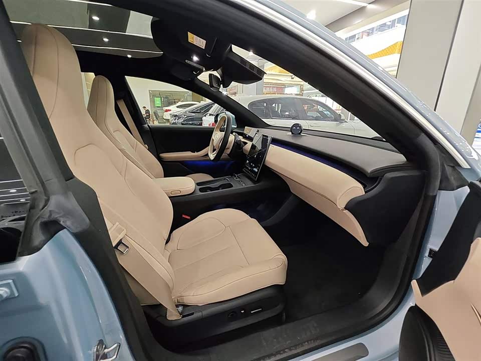 NIO ET5