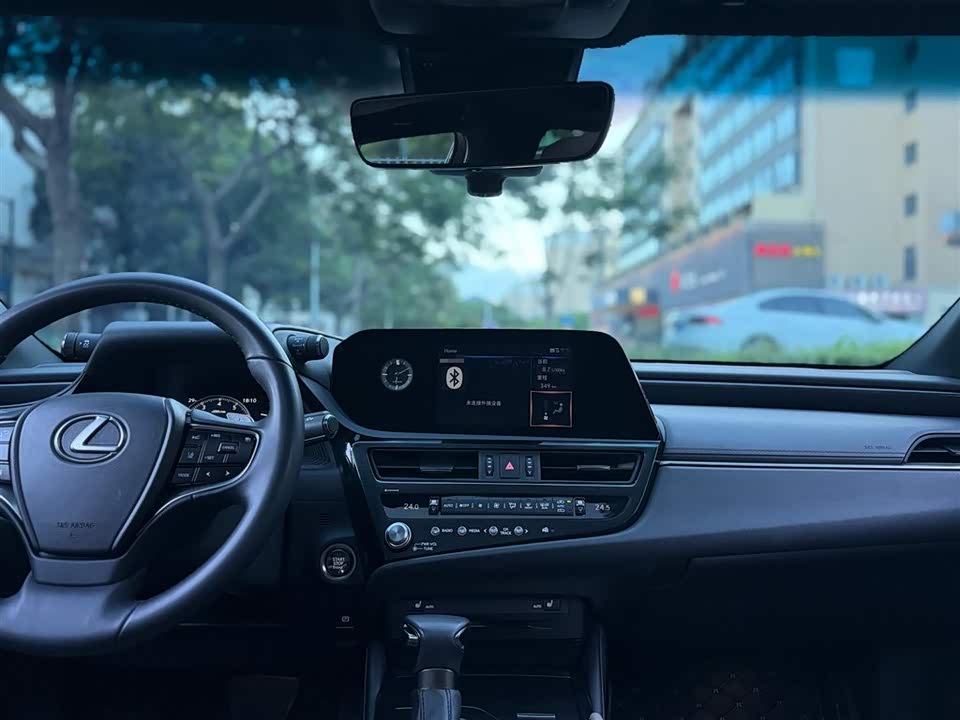 Lexus ES Lexus ES