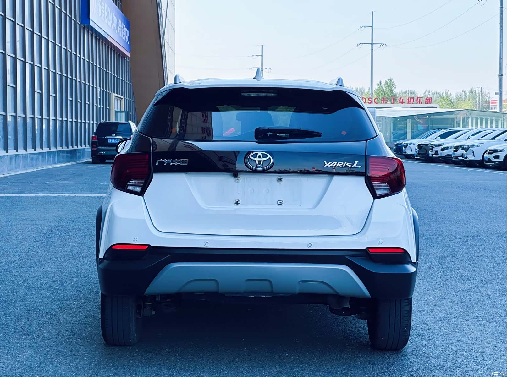 Toyota YARiS L, 2022 4