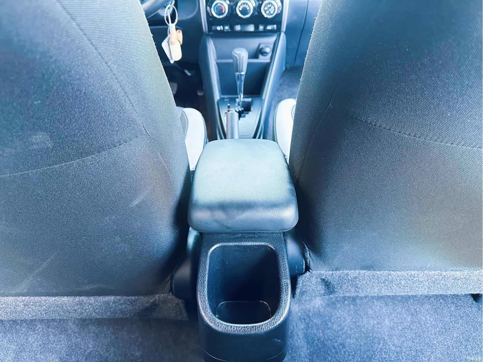 Toyota YARiS L, 2022 17
