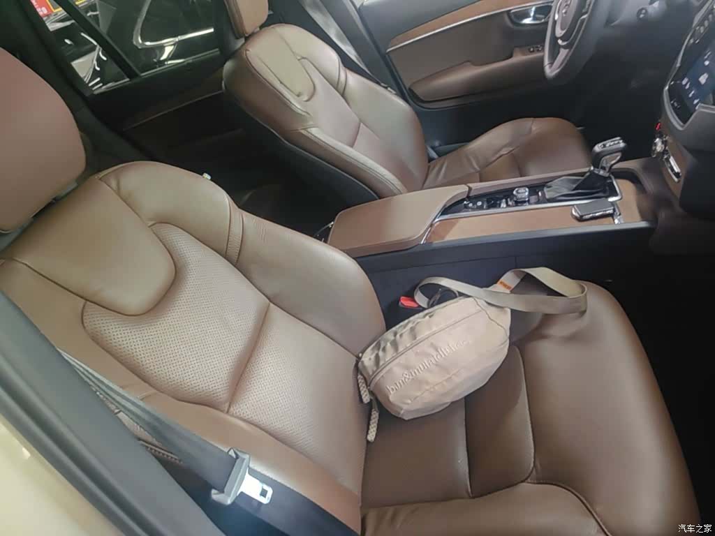 Volvo XC90, 2019 25