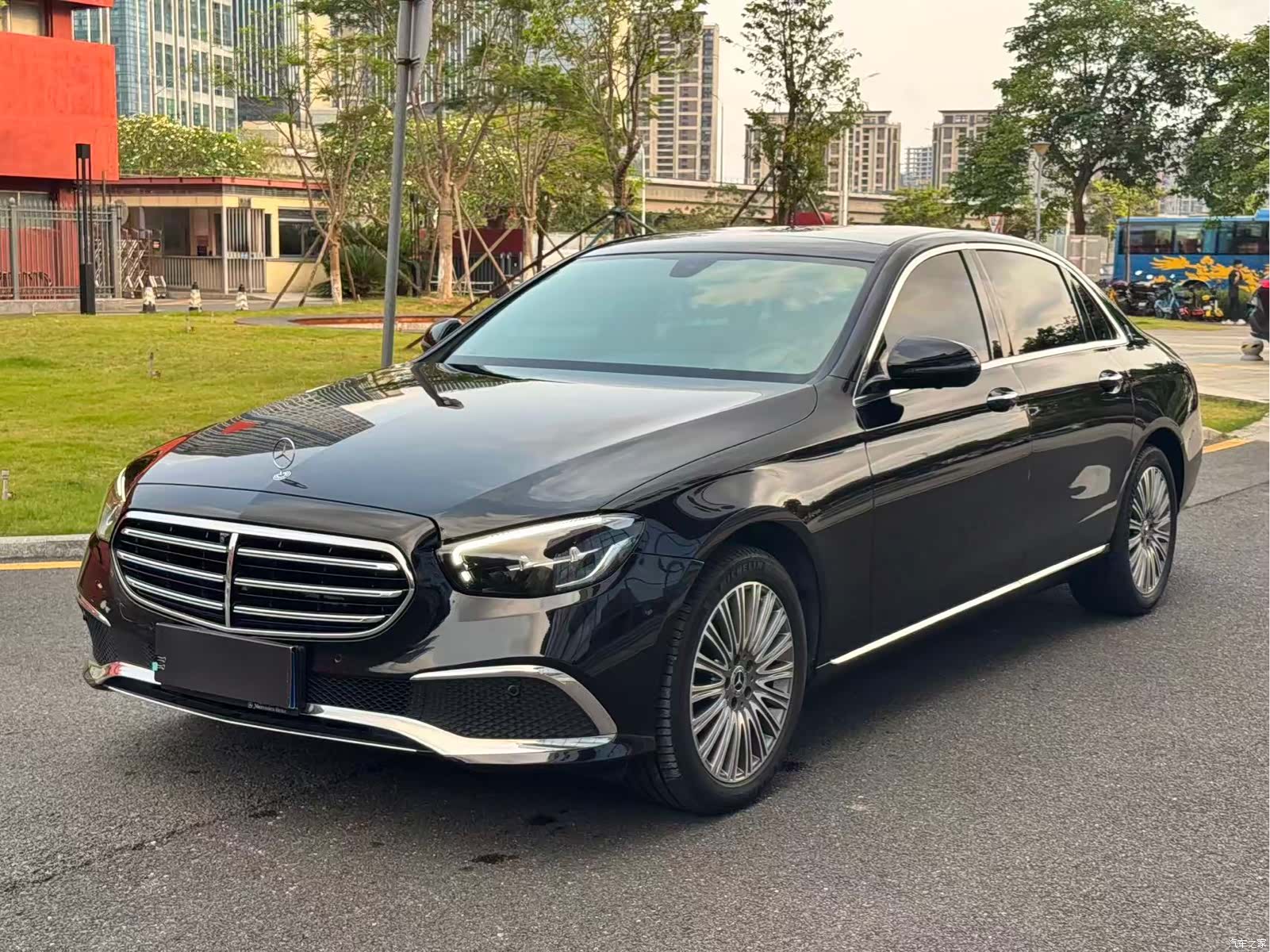 Mercedes-Benz E-Class, 2021 1