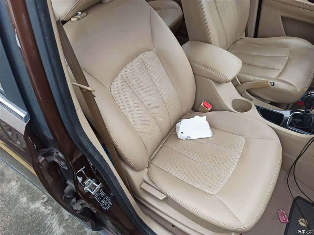 Wuling 730, 2017 25