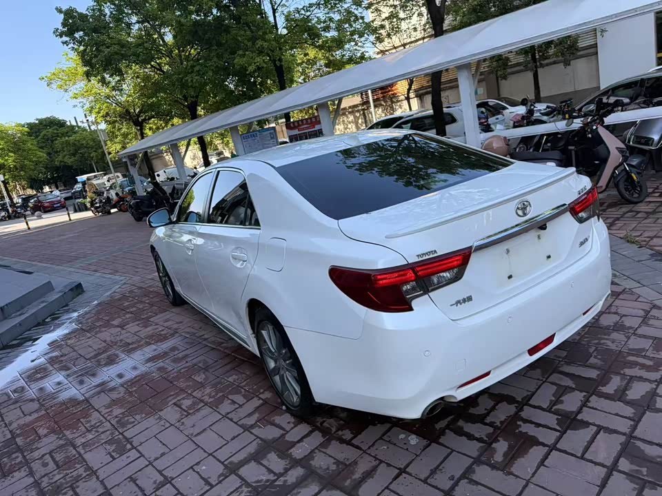 Toyota Reiz Toyota Reiz