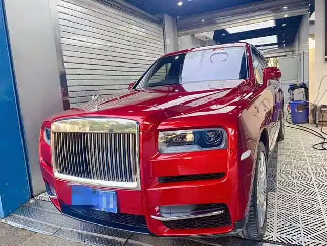 Rolls-Royce Cullinan 2020 — купить из Китая под заказ