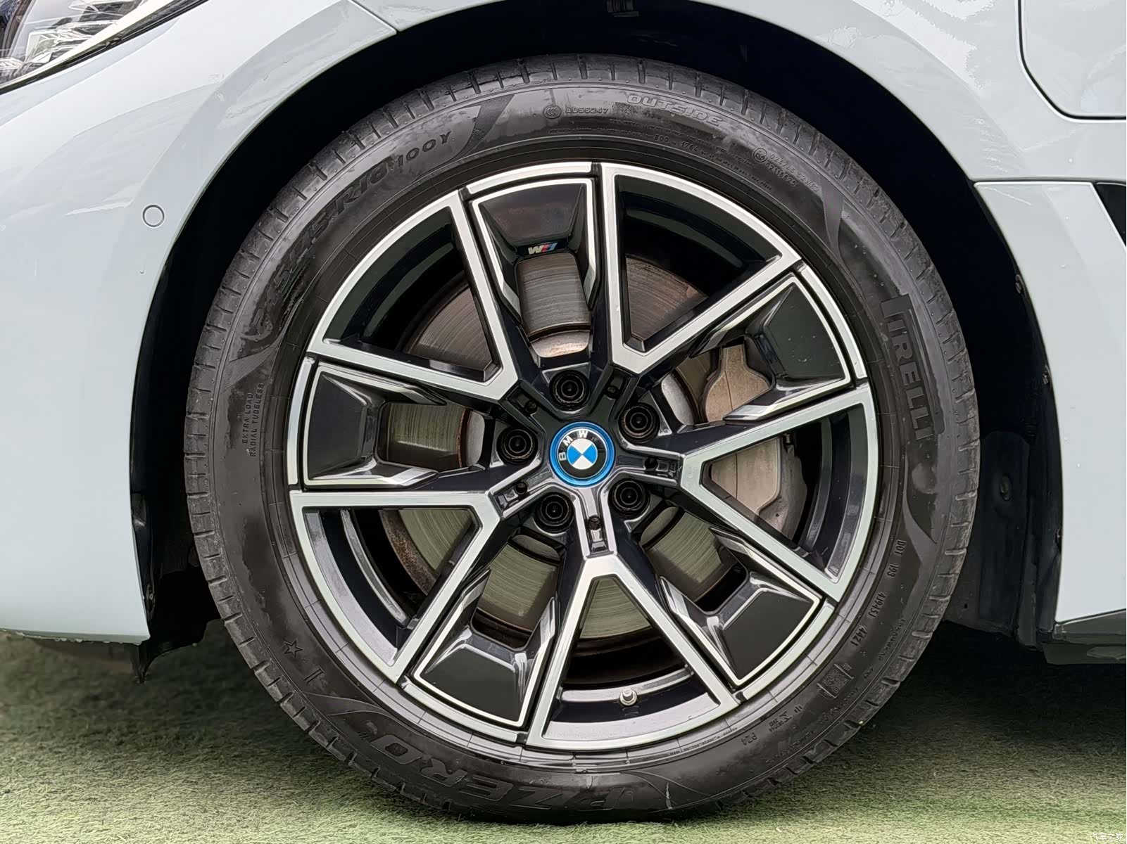 BMW i4, 2022 18