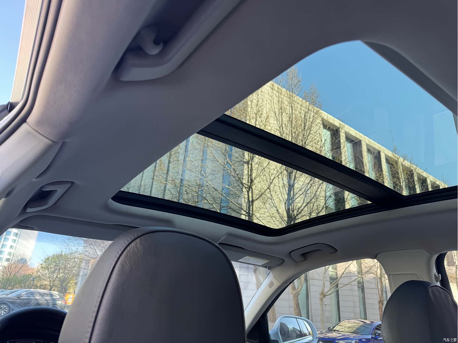 Audi Q3, 2015 9