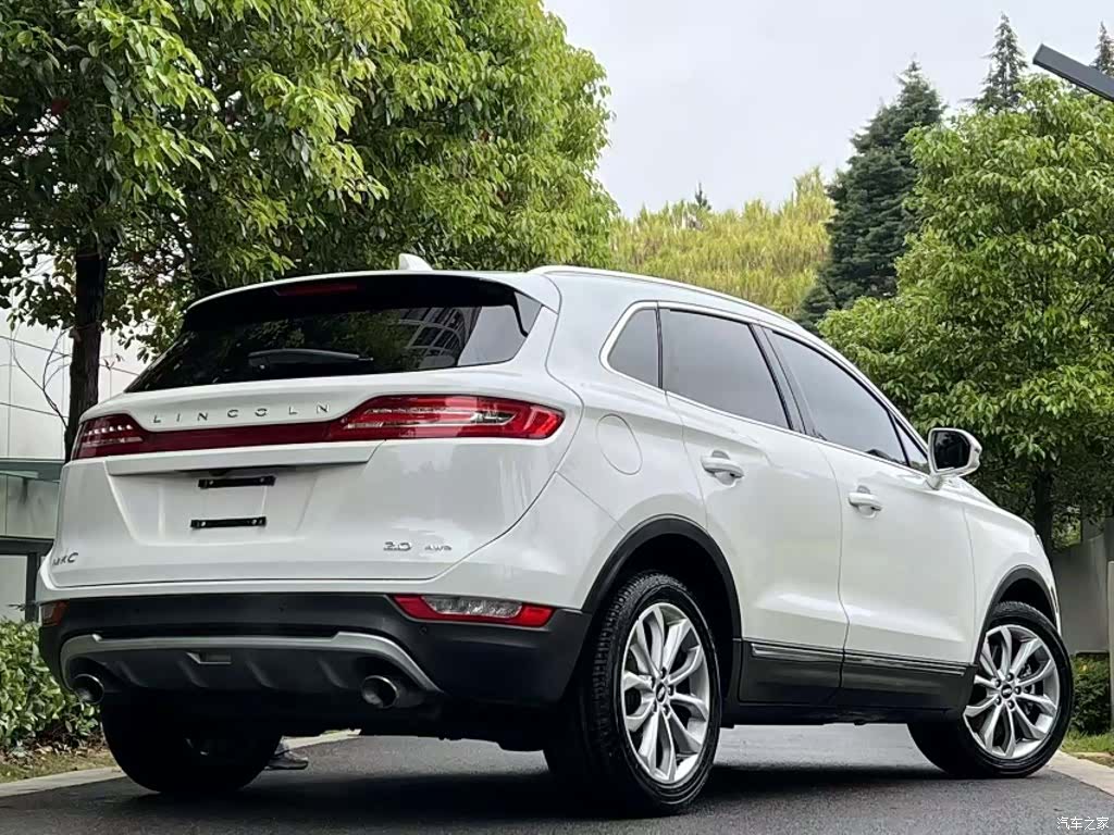 Lincoln MKC, 2017 15