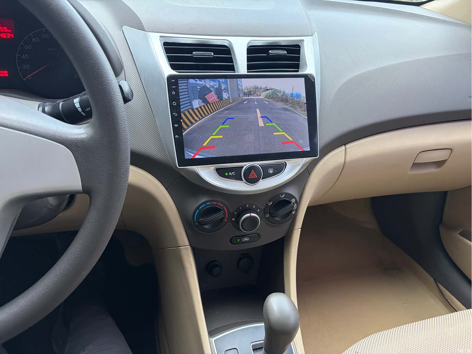 Hyundai GS, 2011 8