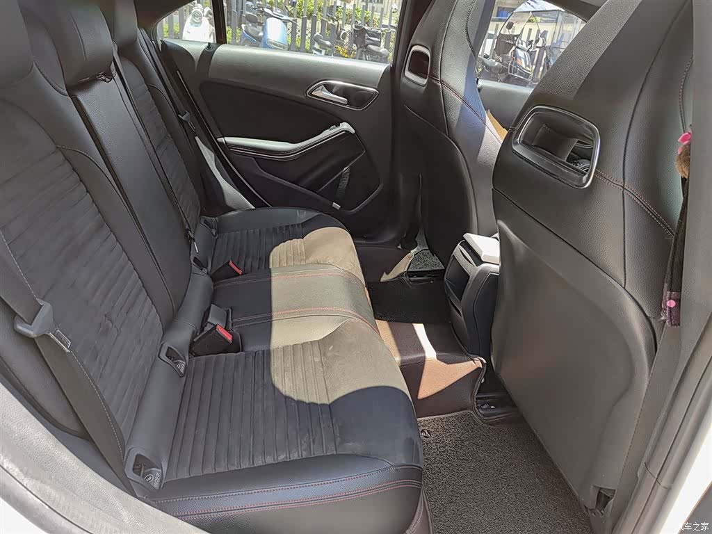 Mercedes-Benz CLA, 2016 12