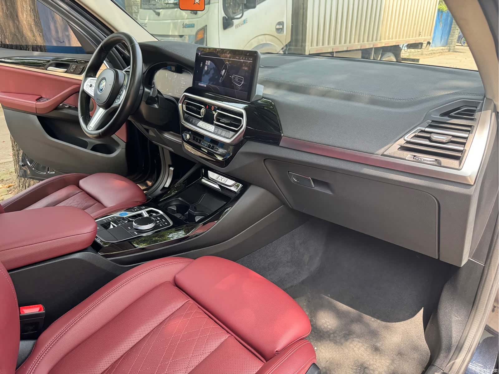 BMW iX3, 2024 14