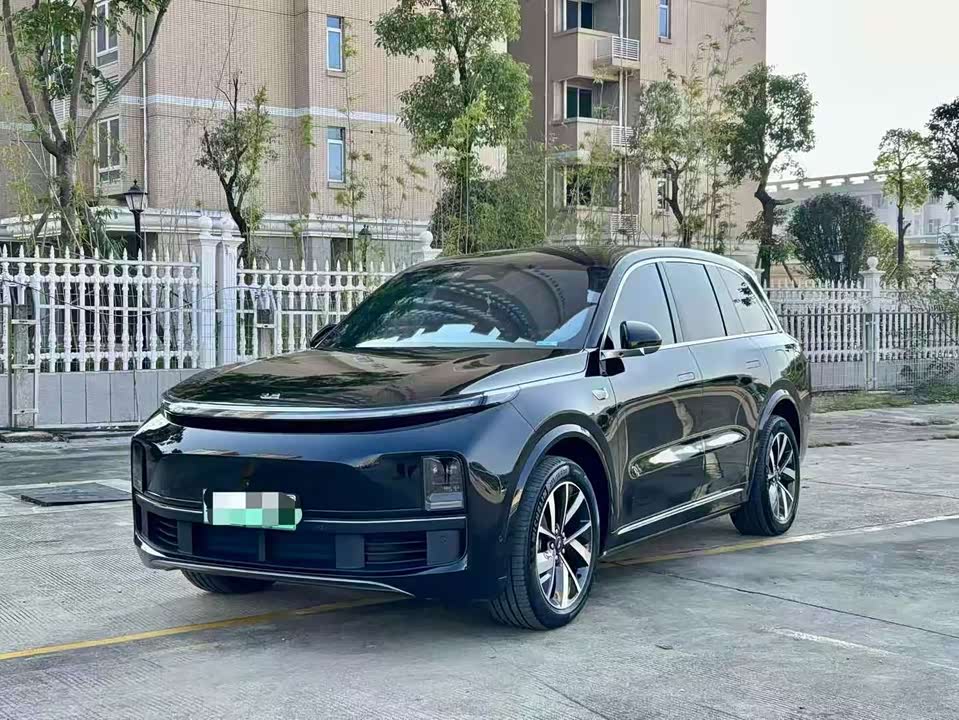 Li Auto Ideal L8