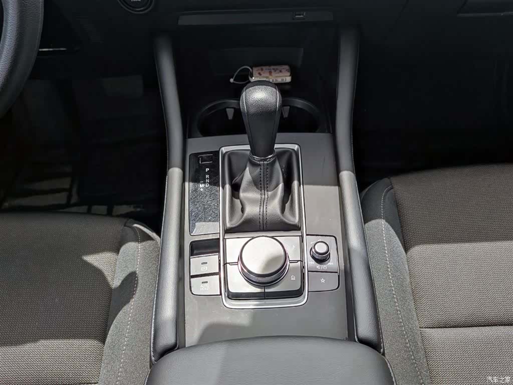 Mazda Mazda3, 2022 14