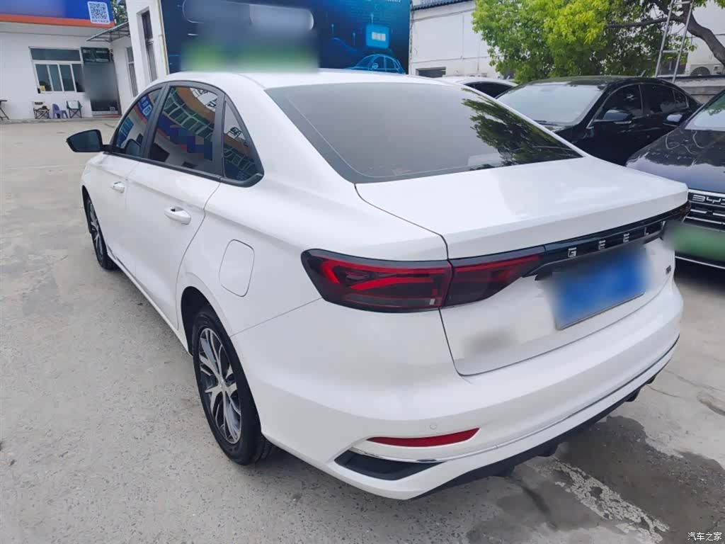 Geely Emgrand, 2023 23