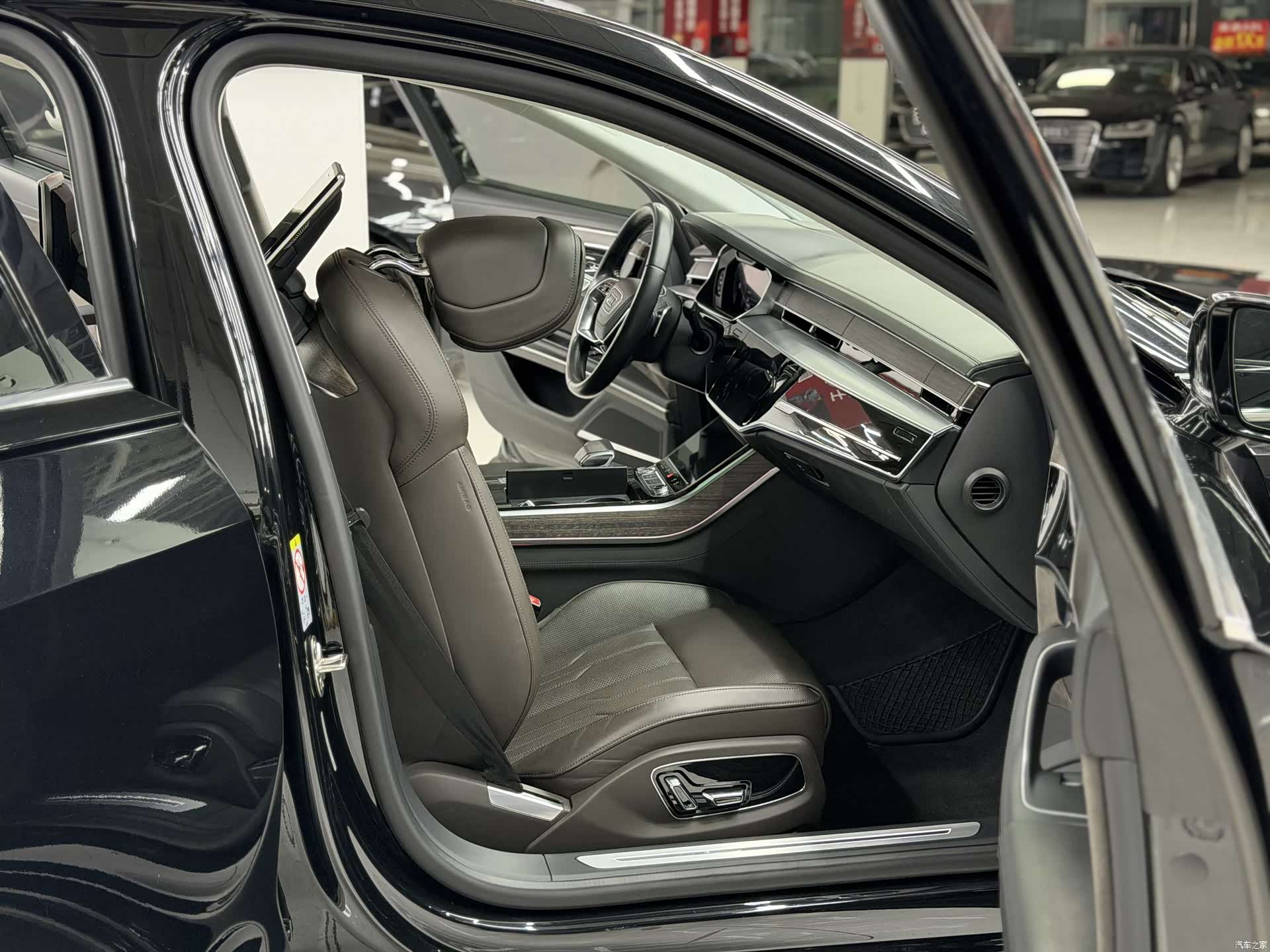 Audi A8L, 2020 10
