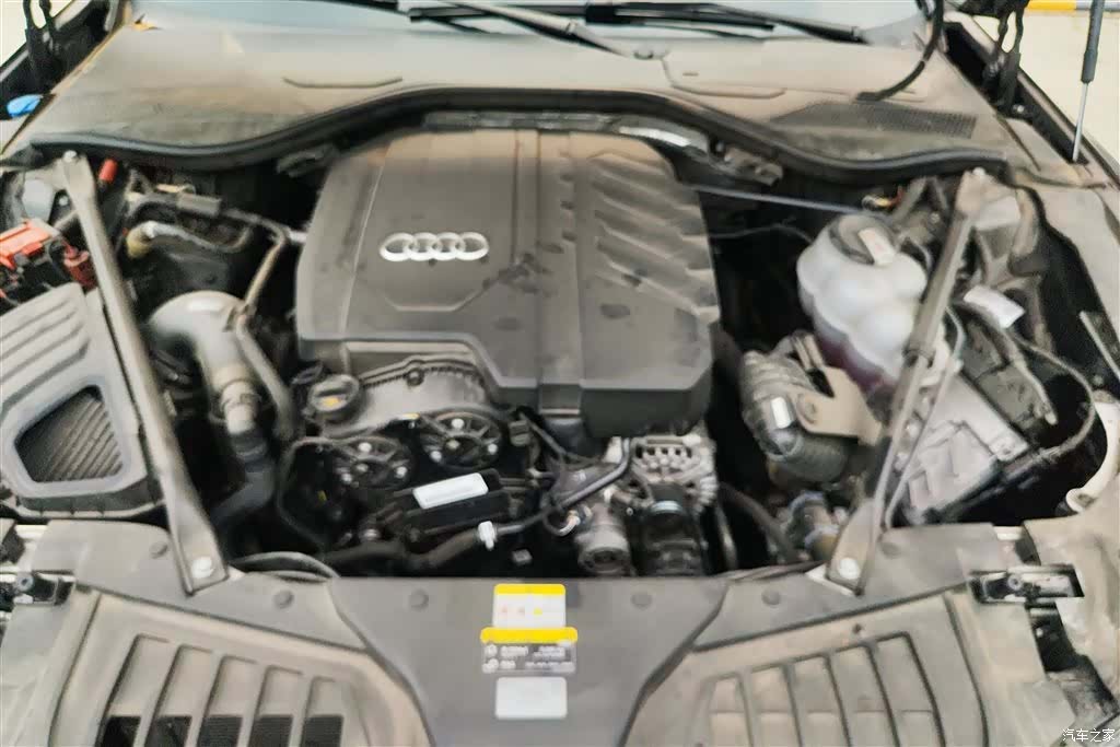 Audi A8L, 2024 10