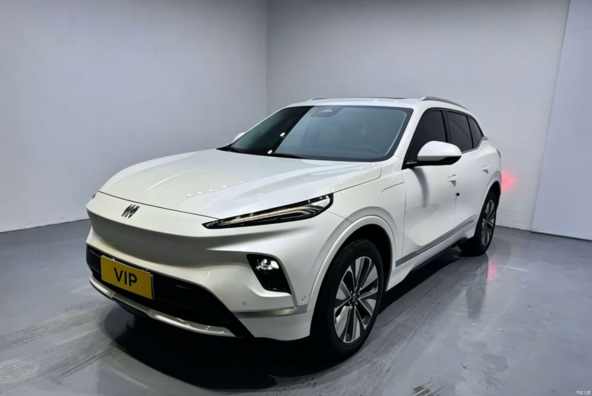 Buick E5, 2025 1