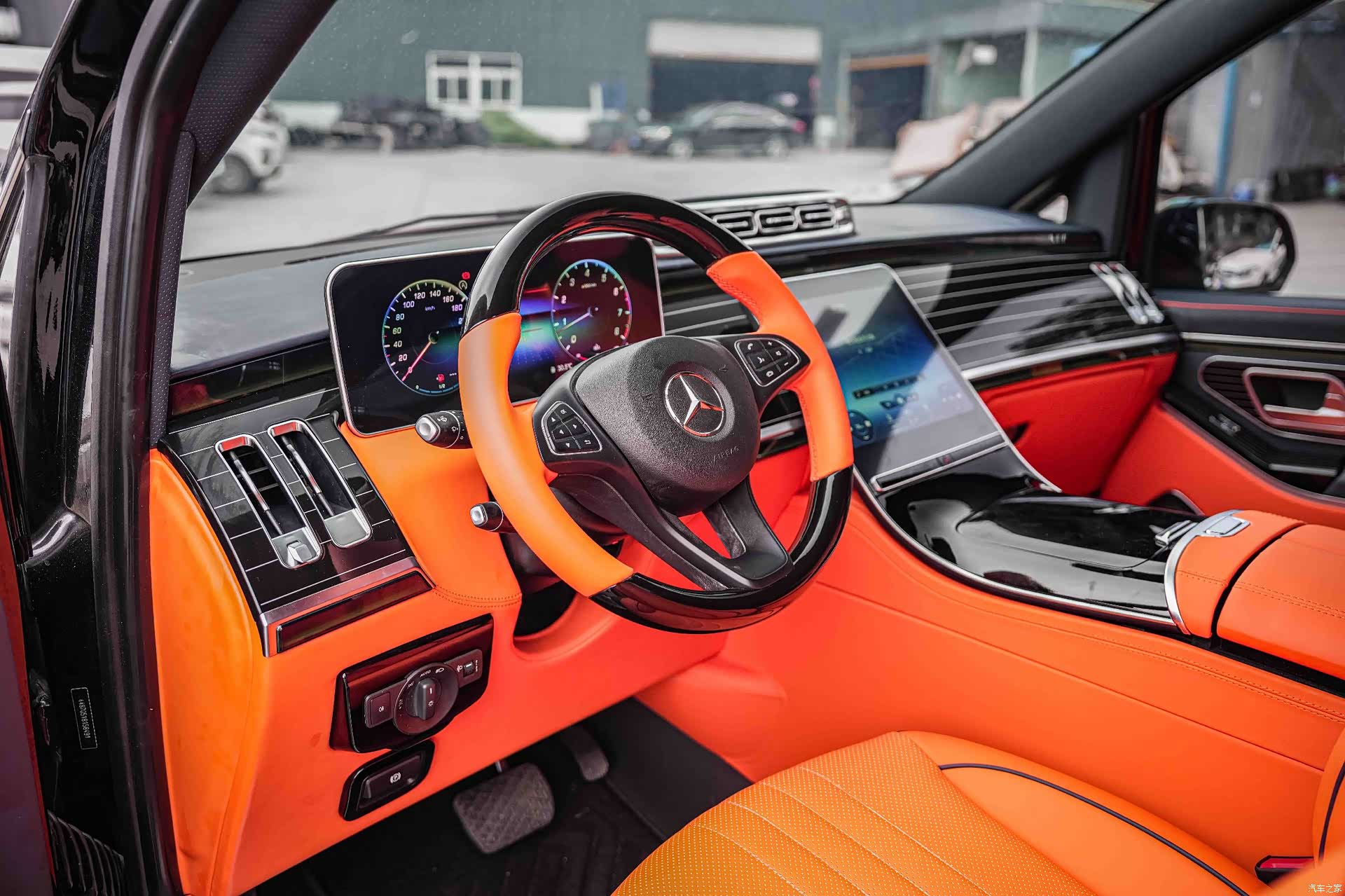 Mercedes-Benz 7, 2022 3