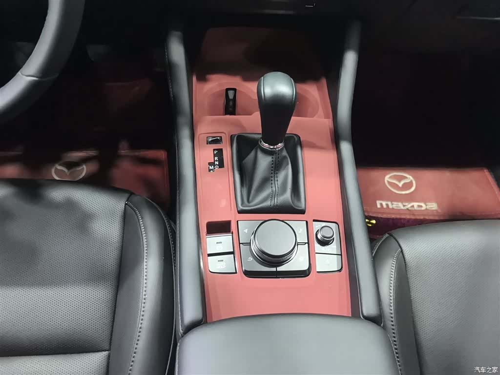 Mazda Mazda3, 2023 12