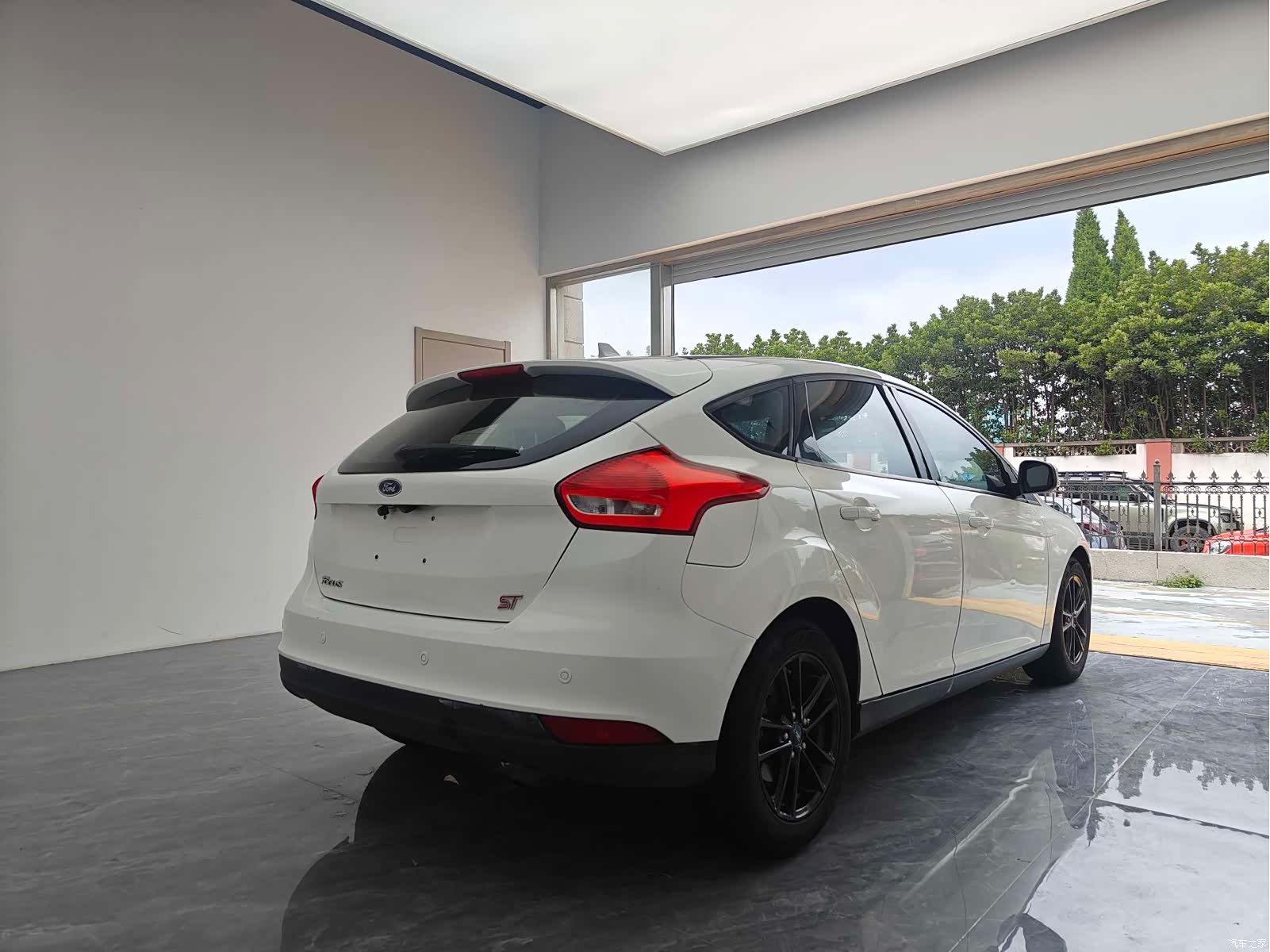 Ford Focus, 2019 6