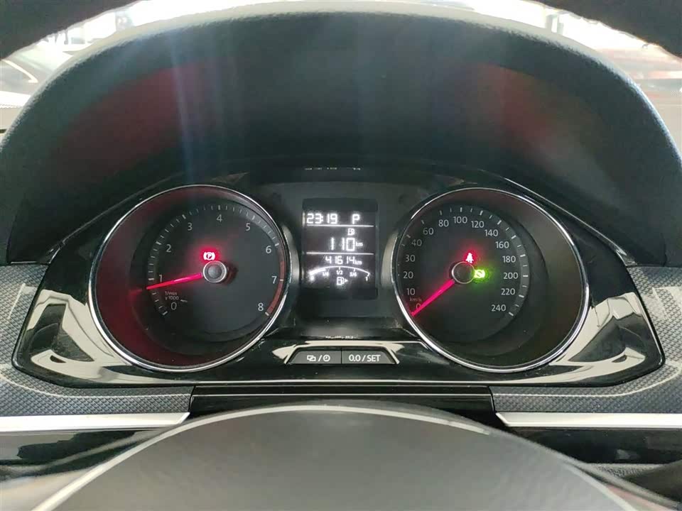 Volkswagen C-TREK Wei Collar