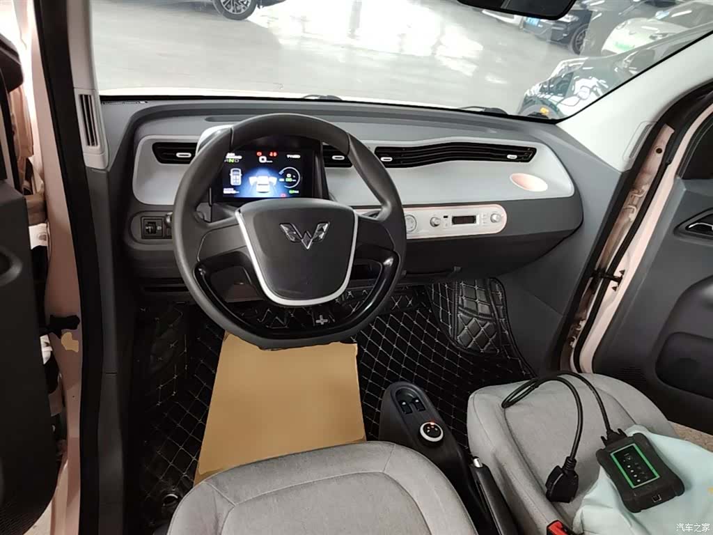 Wuling MINIEV, 2021 10