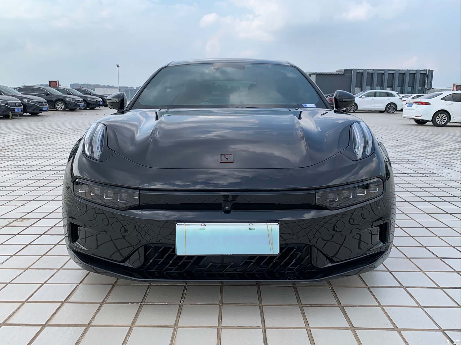 Zeekr 001, 2022 2