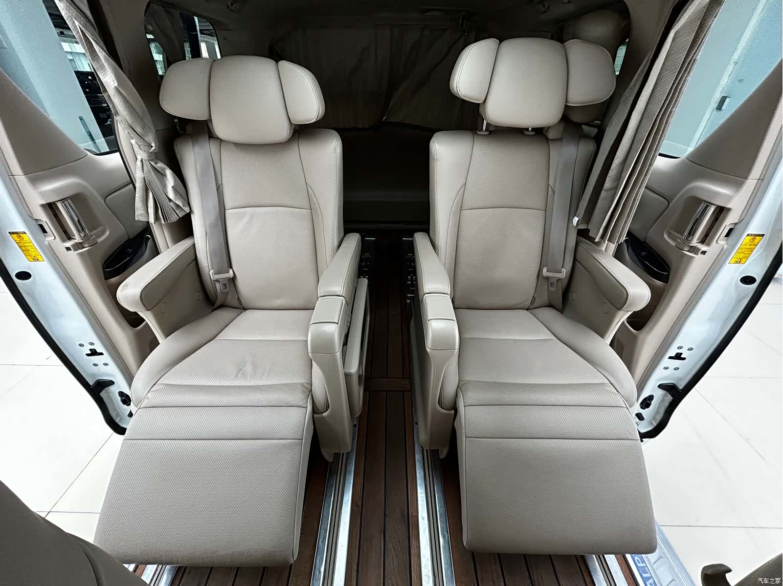 Toyota Alphard, 2015 19