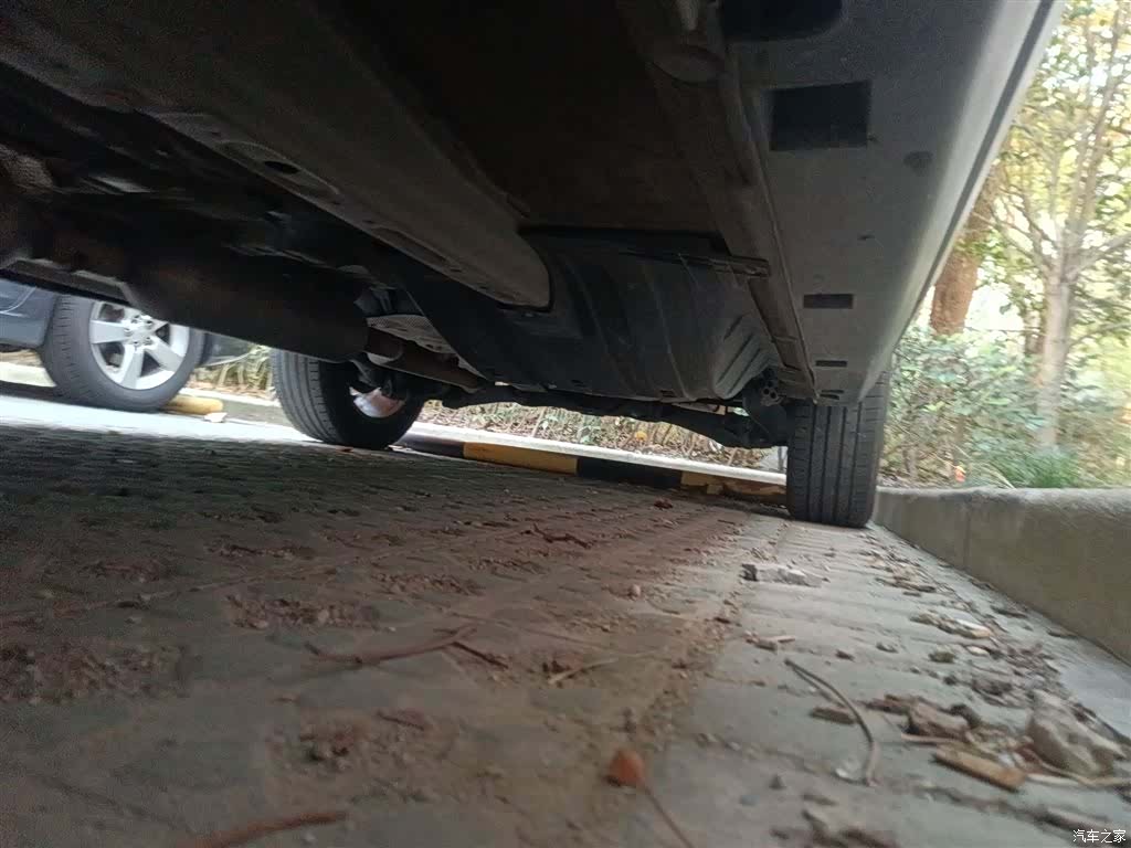 DongFeng AX7, 2022 19