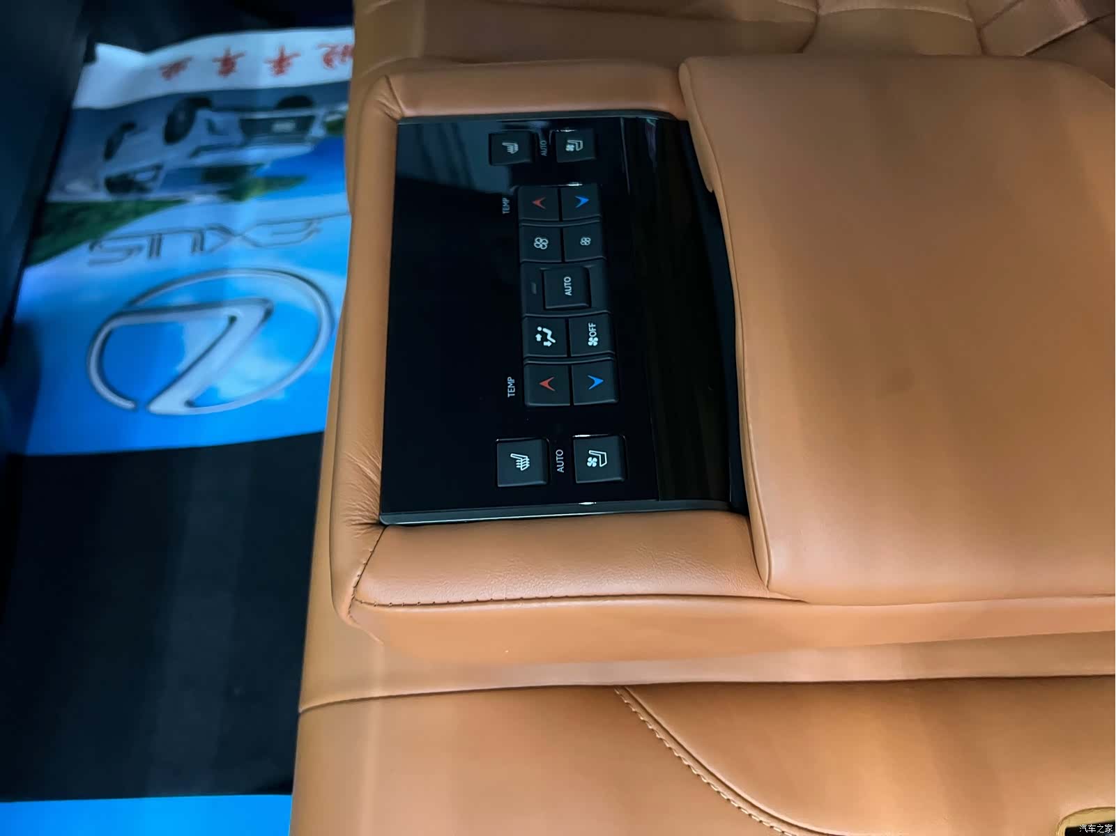 Lexus LX, 2019 21