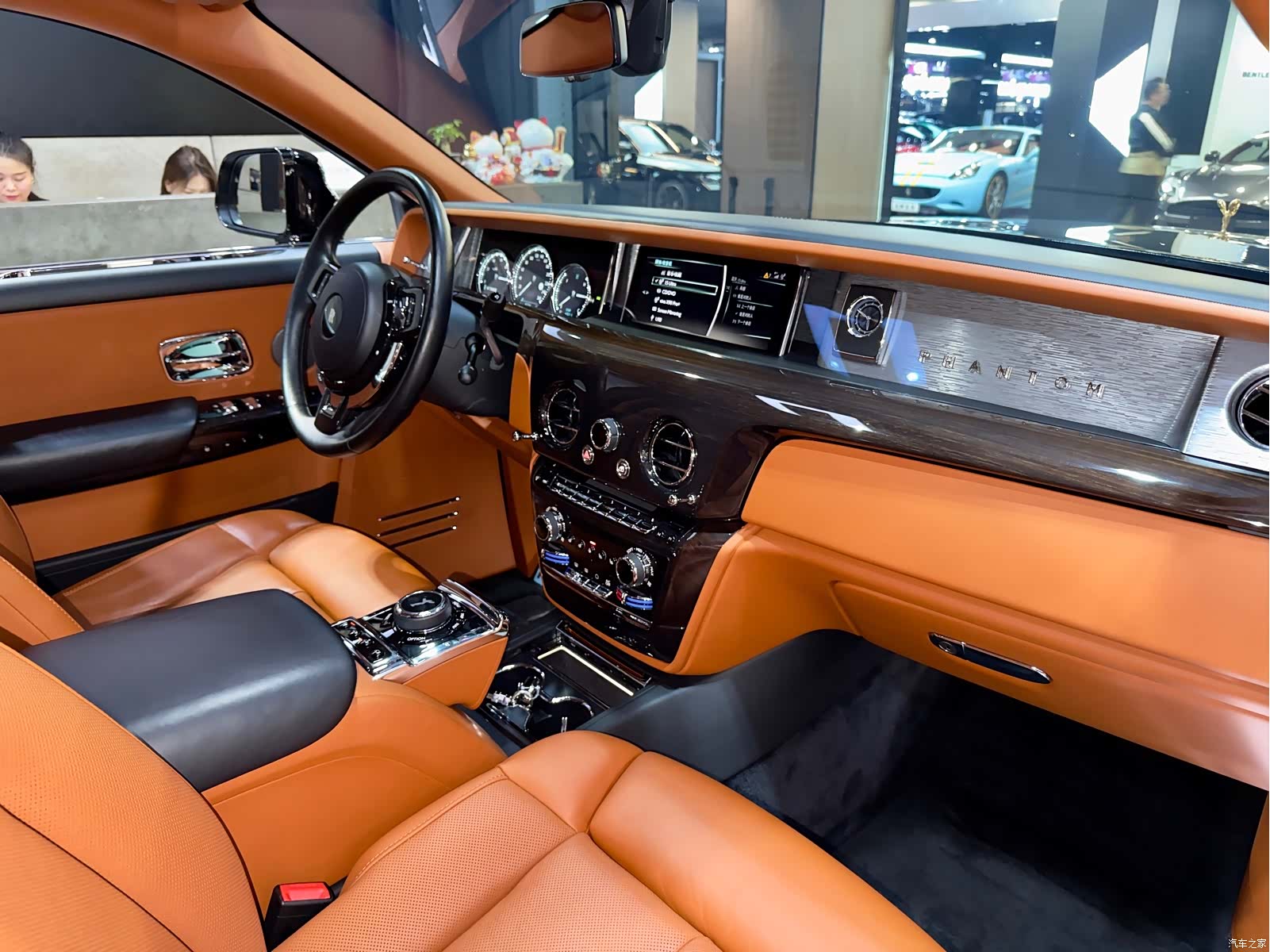 Rolls-Royce Phantom, 2020 25