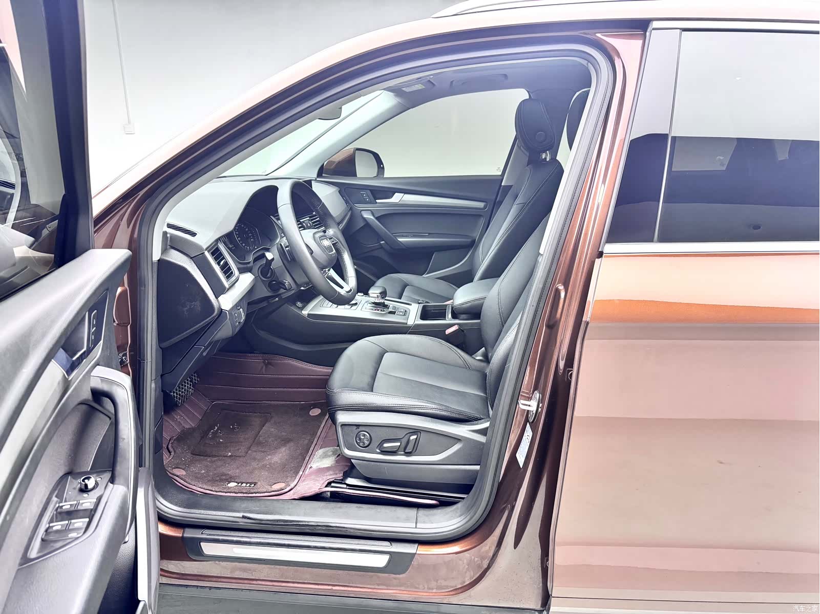 Audi Q5L, 2019 10