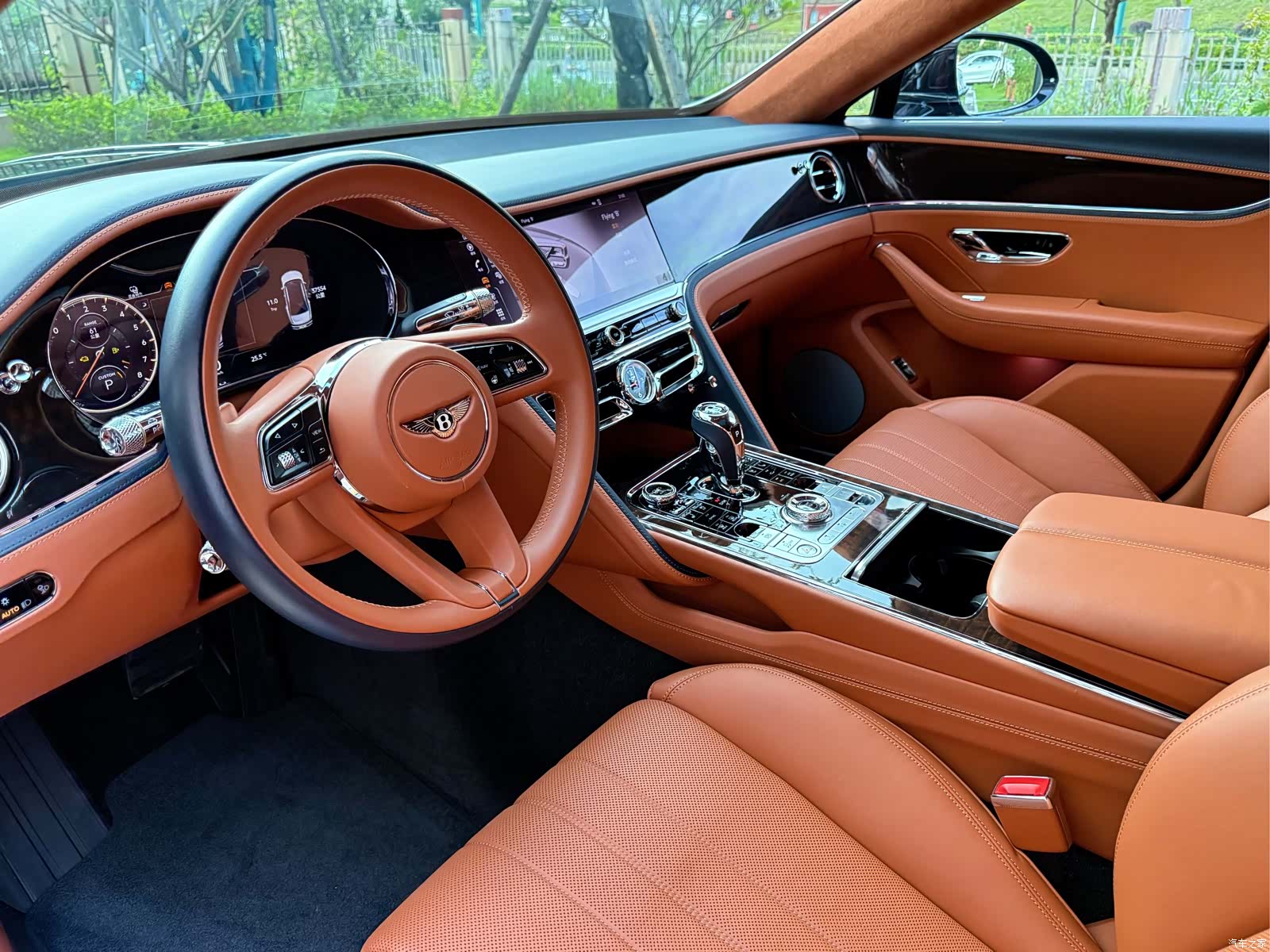 Bentley Flying Spur, 2022 7