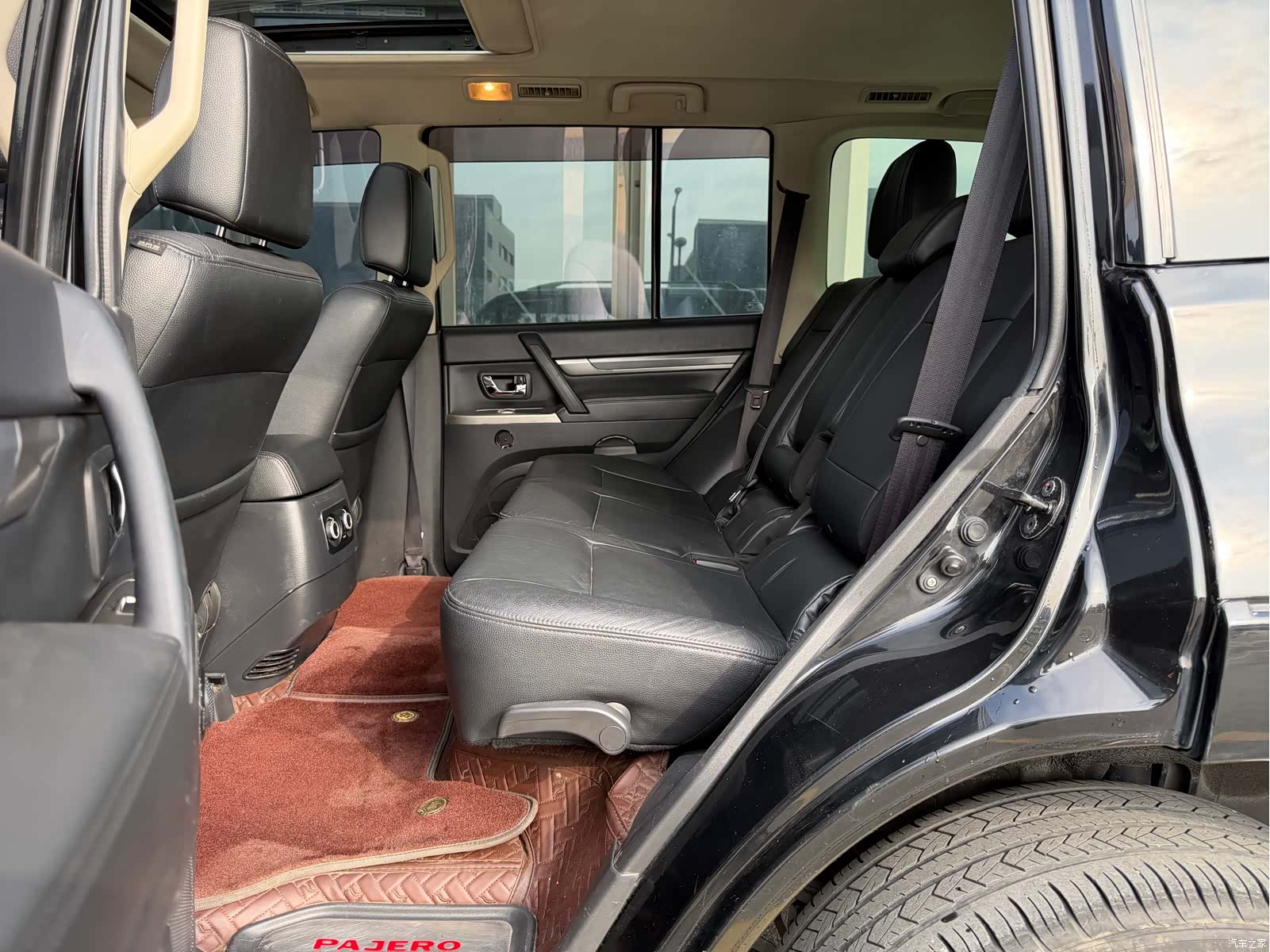 Mitsubishi Pajero, 2017 8