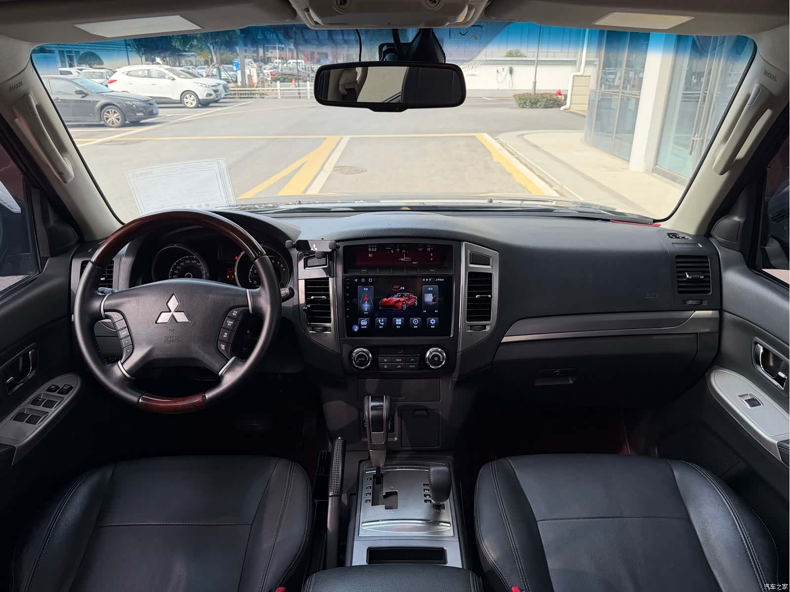 Mitsubishi Pajero, 2017 14