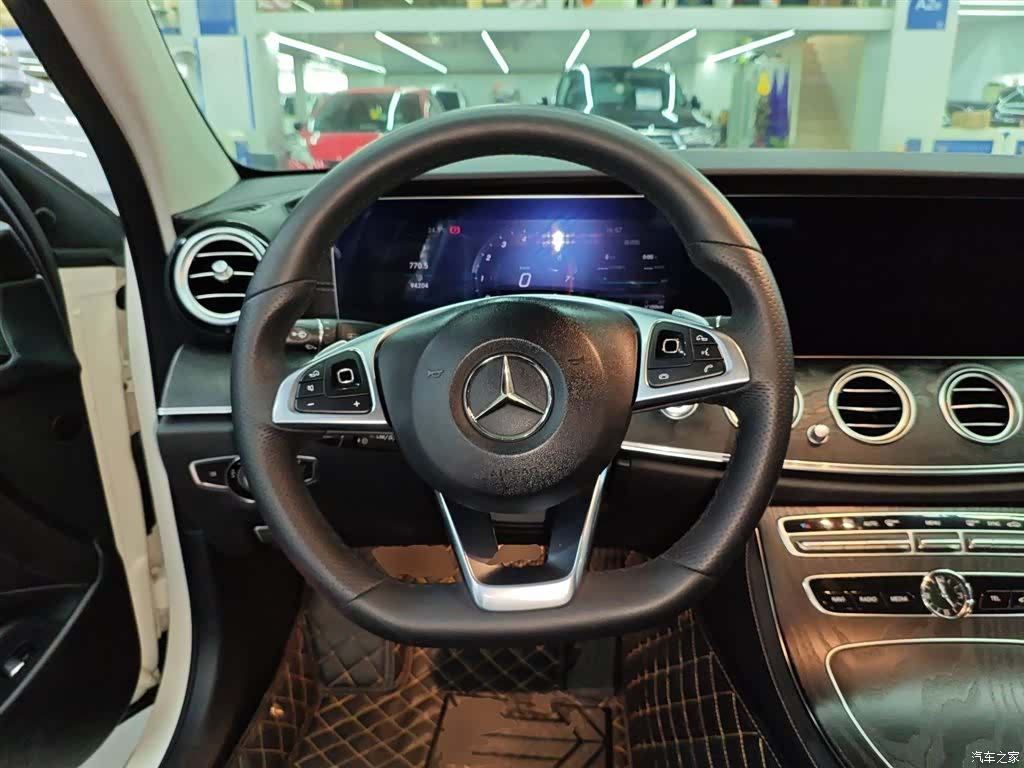 Mercedes-Benz E-Class, 2018 11