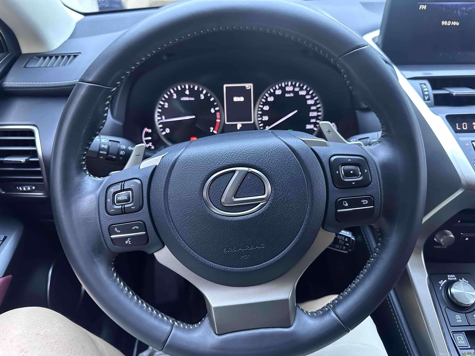 Lexus NX, 2020 12