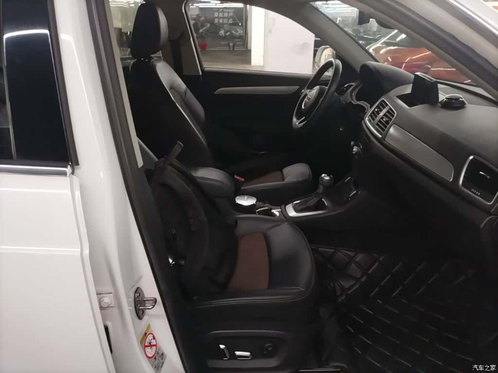 Audi Q3, 2019 25