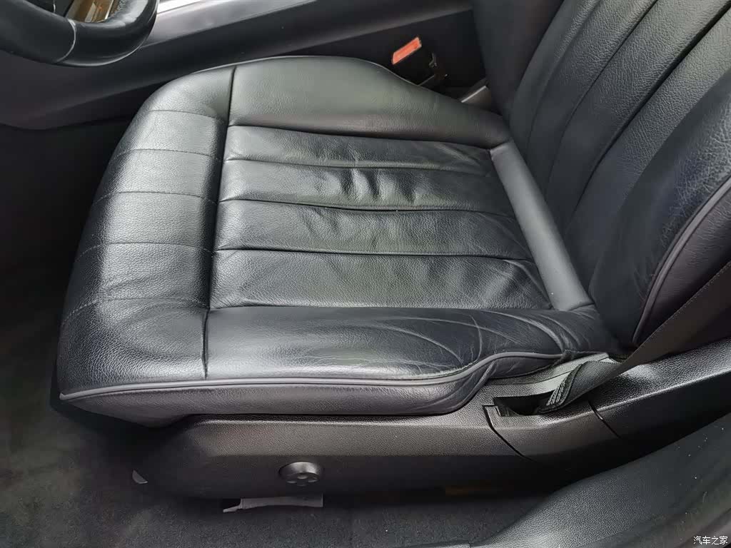 Mercedes-Benz E-Class, 2015 20
