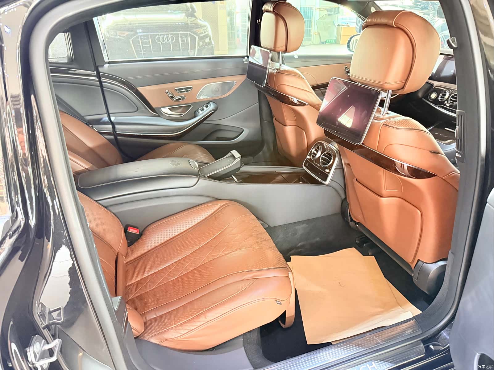 Maybach S-Class, 2018 10