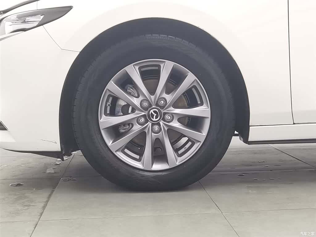 Mazda Mazda3, 2023 17