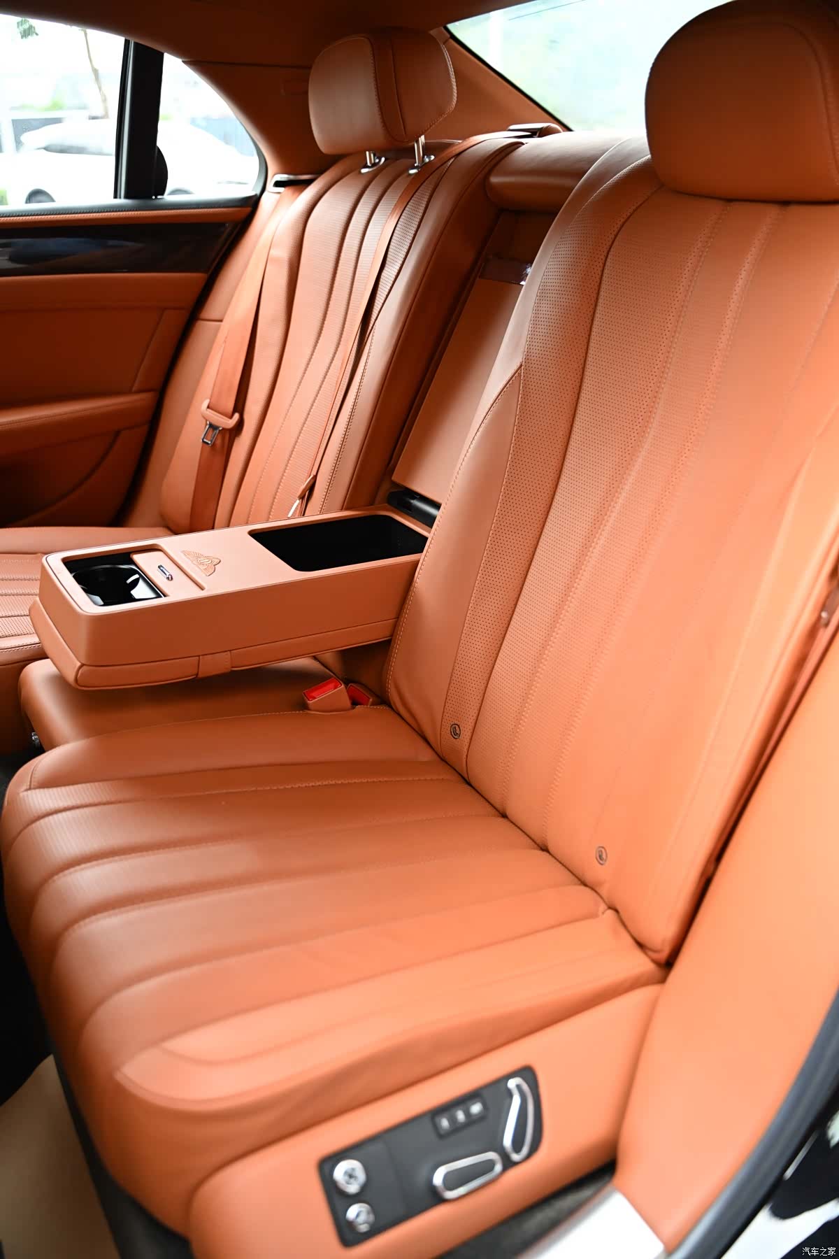 Bentley Flying Spur, 2017 12