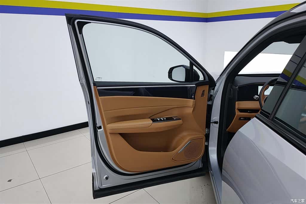 Geely Galaxy L7, 2025 7