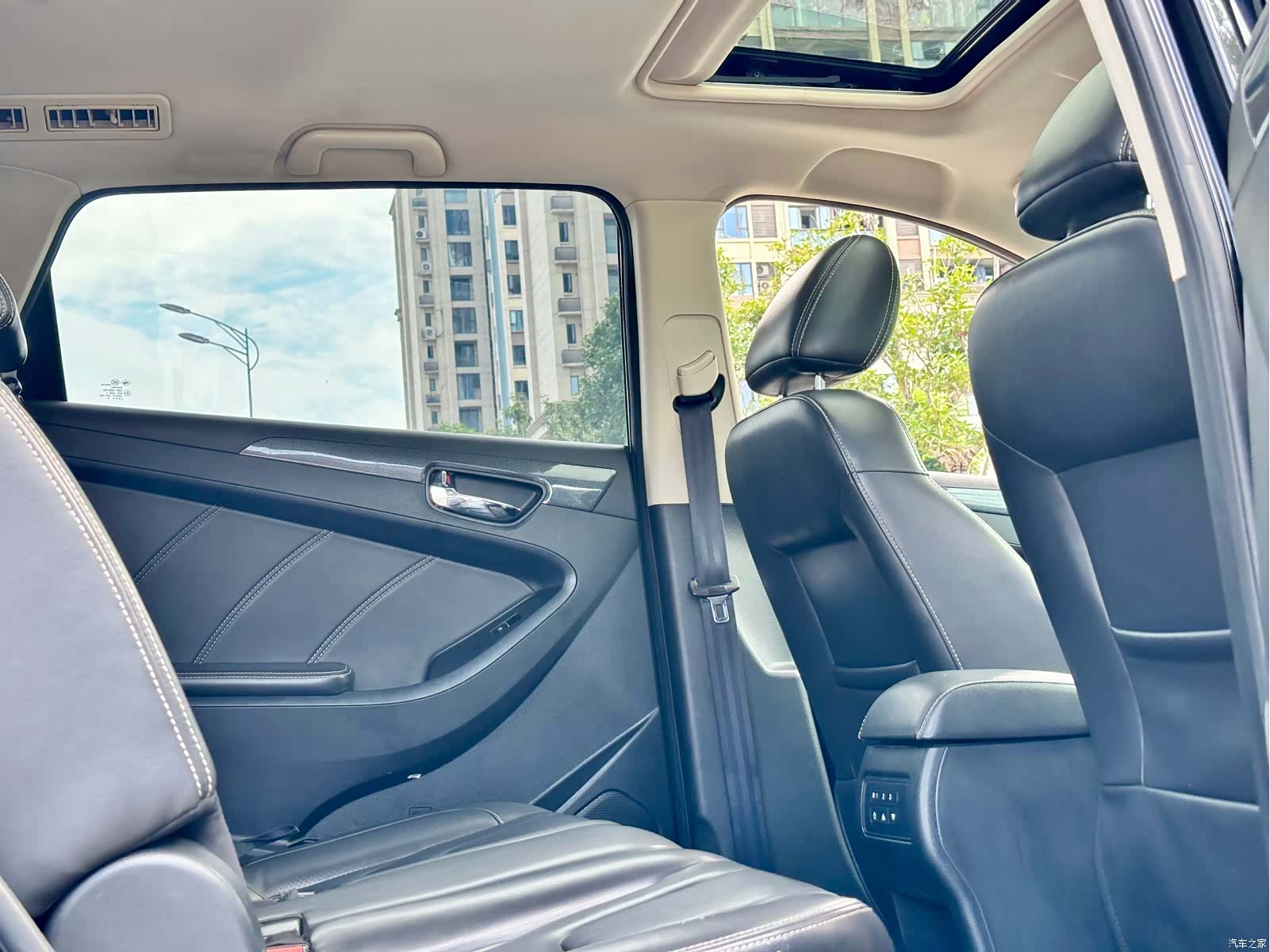 DongFeng 580, 2016 25