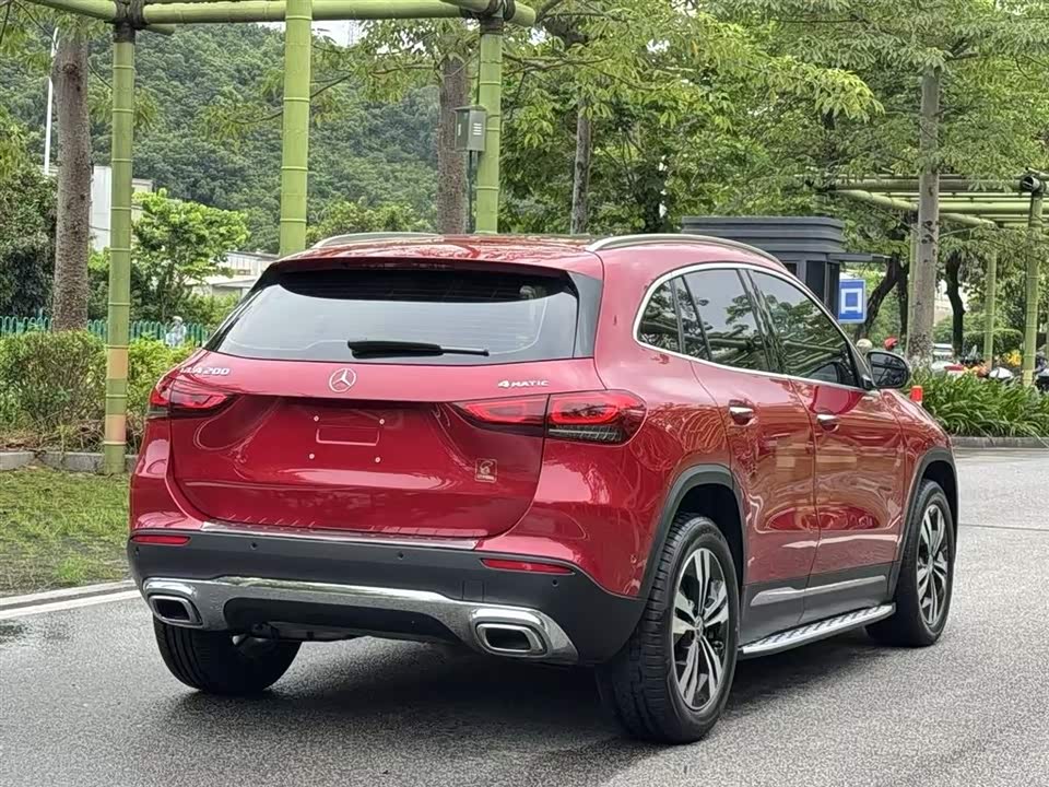 Mercedes-Benz GLA