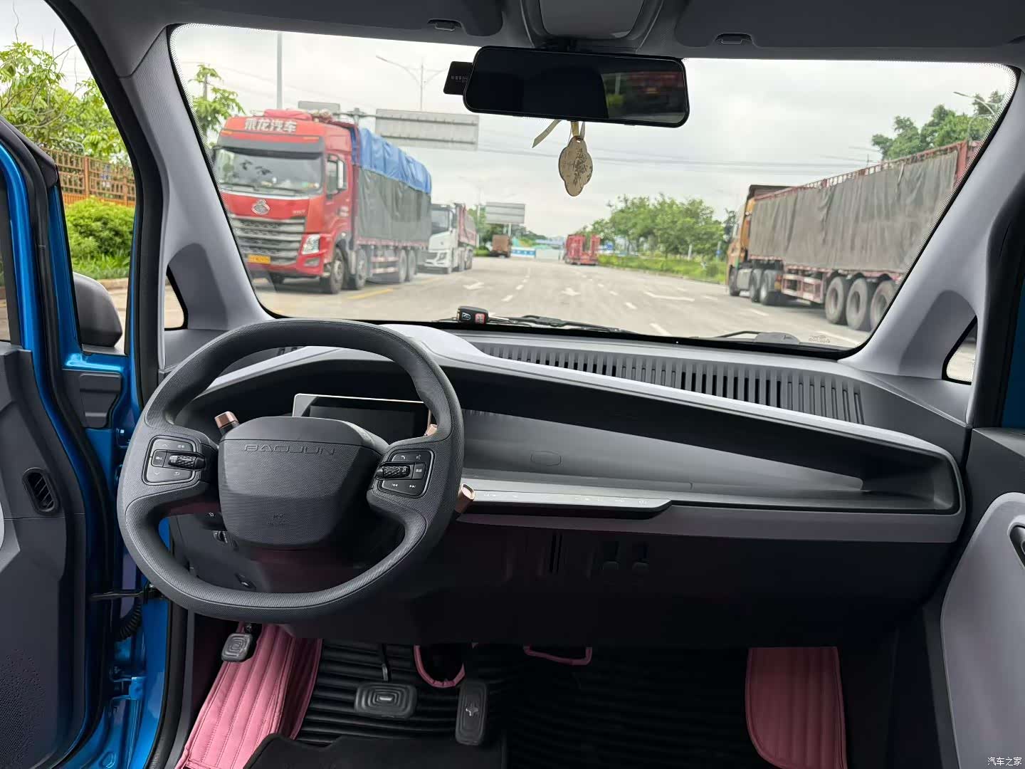 Wuling E200, 2021 все фото